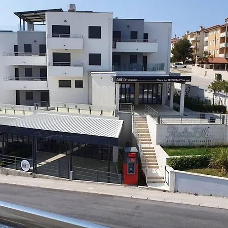 Apartment Alexandra Premantura