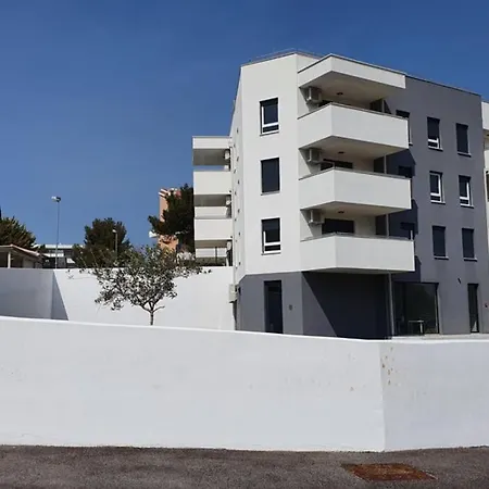 Apartment Alexandra *
